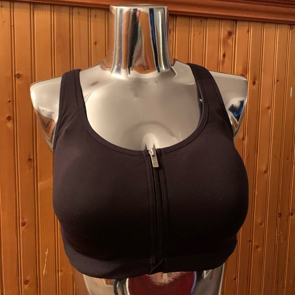 Victoria Secret VSX Sport Bra - Picture 1 of 5